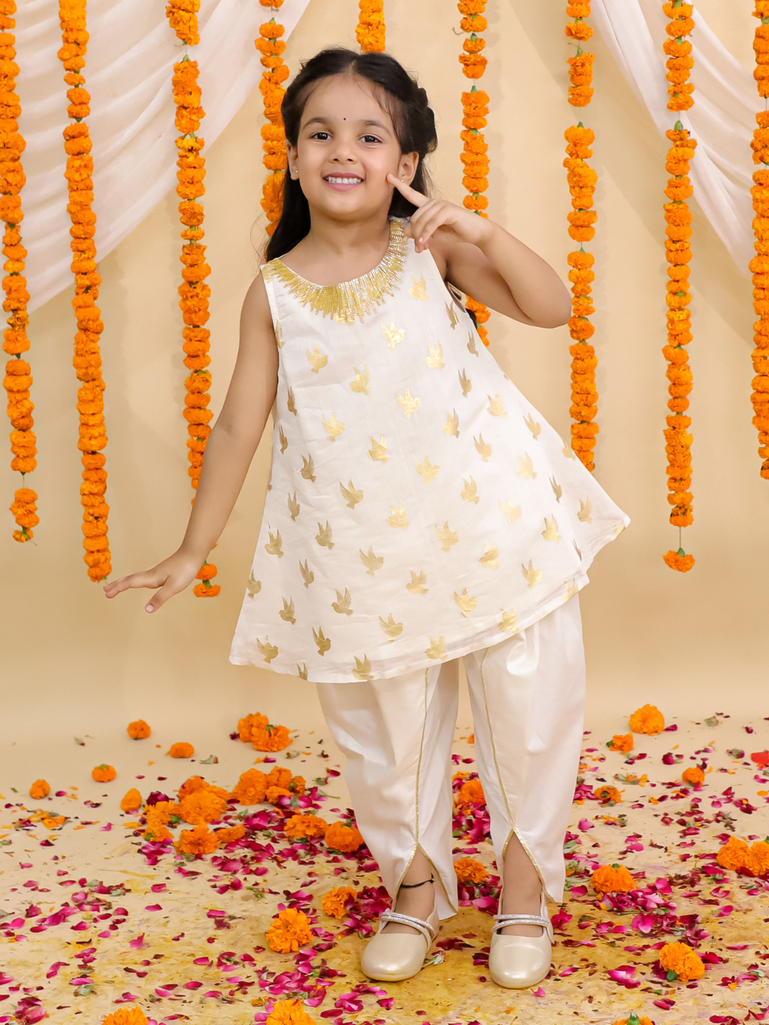 Mishti Off White Kurta and Dhoti Set For Girls