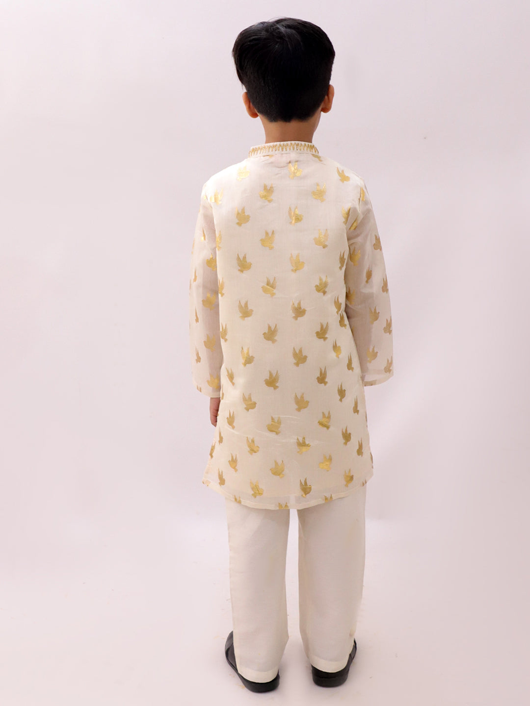 Mishti Off White Kurta and Pyjama For Boys