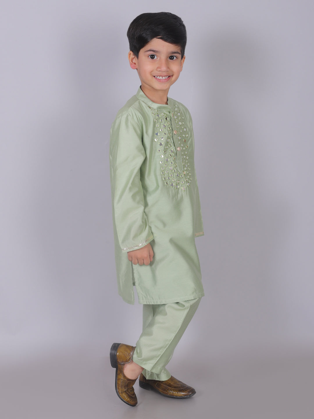 Zarqa Boys Green Kurta with Pant set