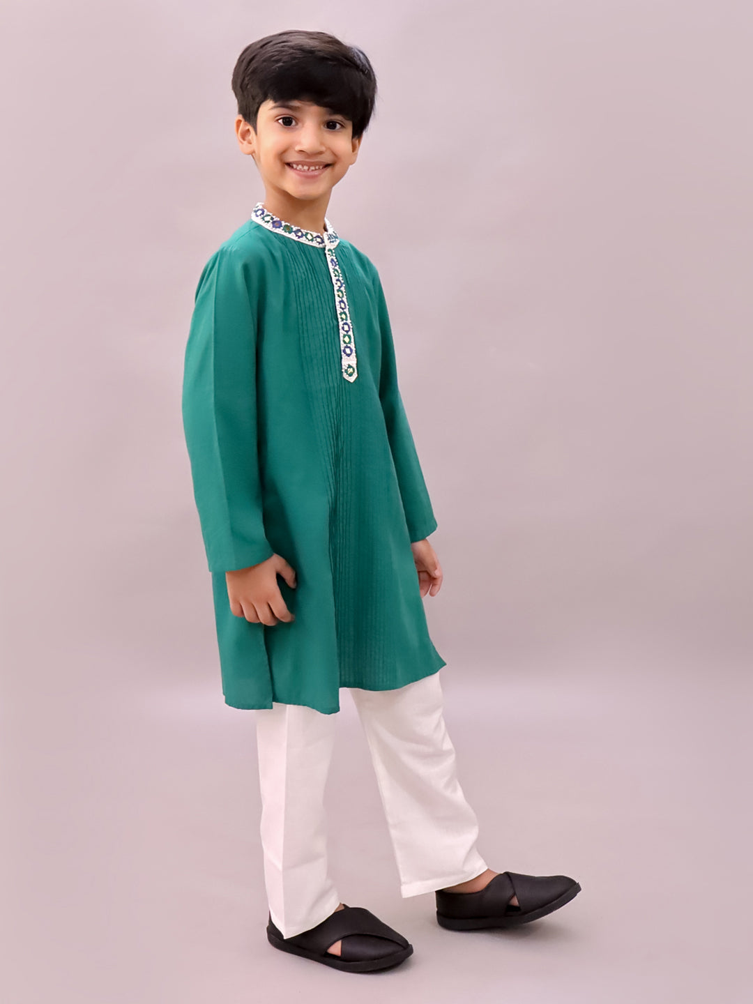 Shor-Gul Green Kurta Pyjama Set For Boys