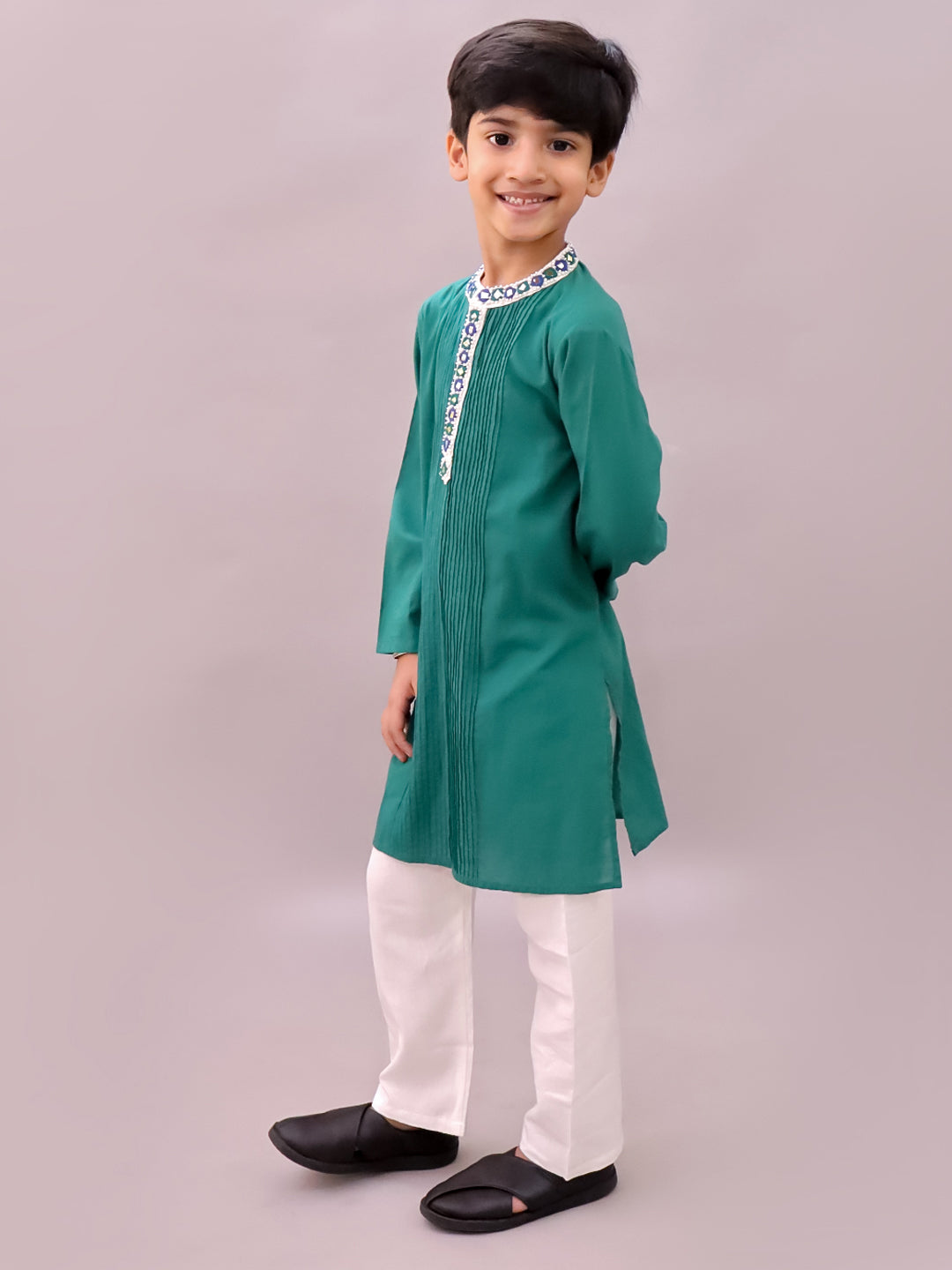Shor-Gul Green Kurta Pyjama Set For Boys