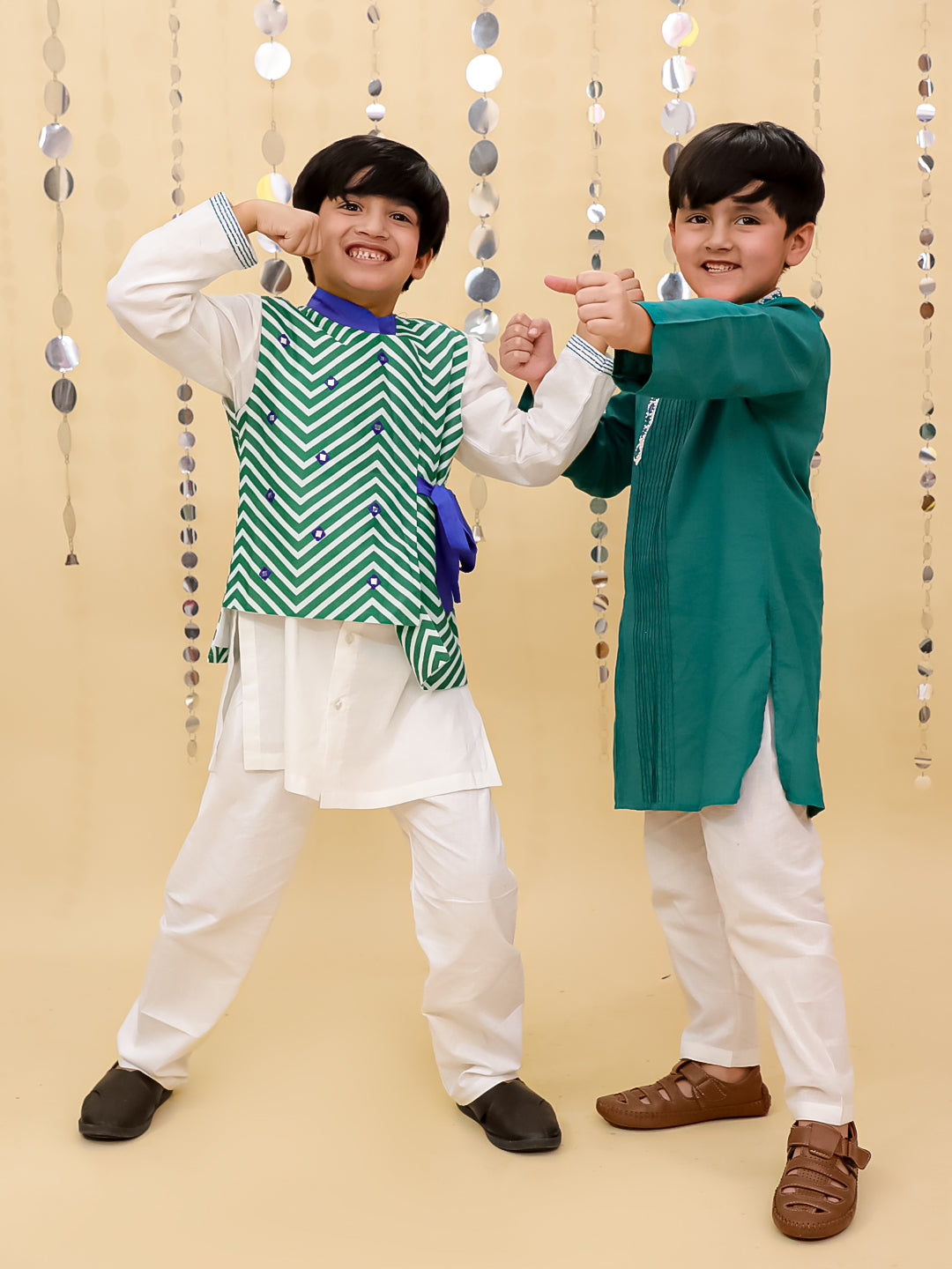 Shor-Gul Green Kurta Pyjama Set For Boys