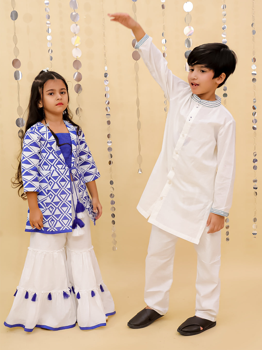 Shor-Gul White Kurta Pyjama Set For Boys
