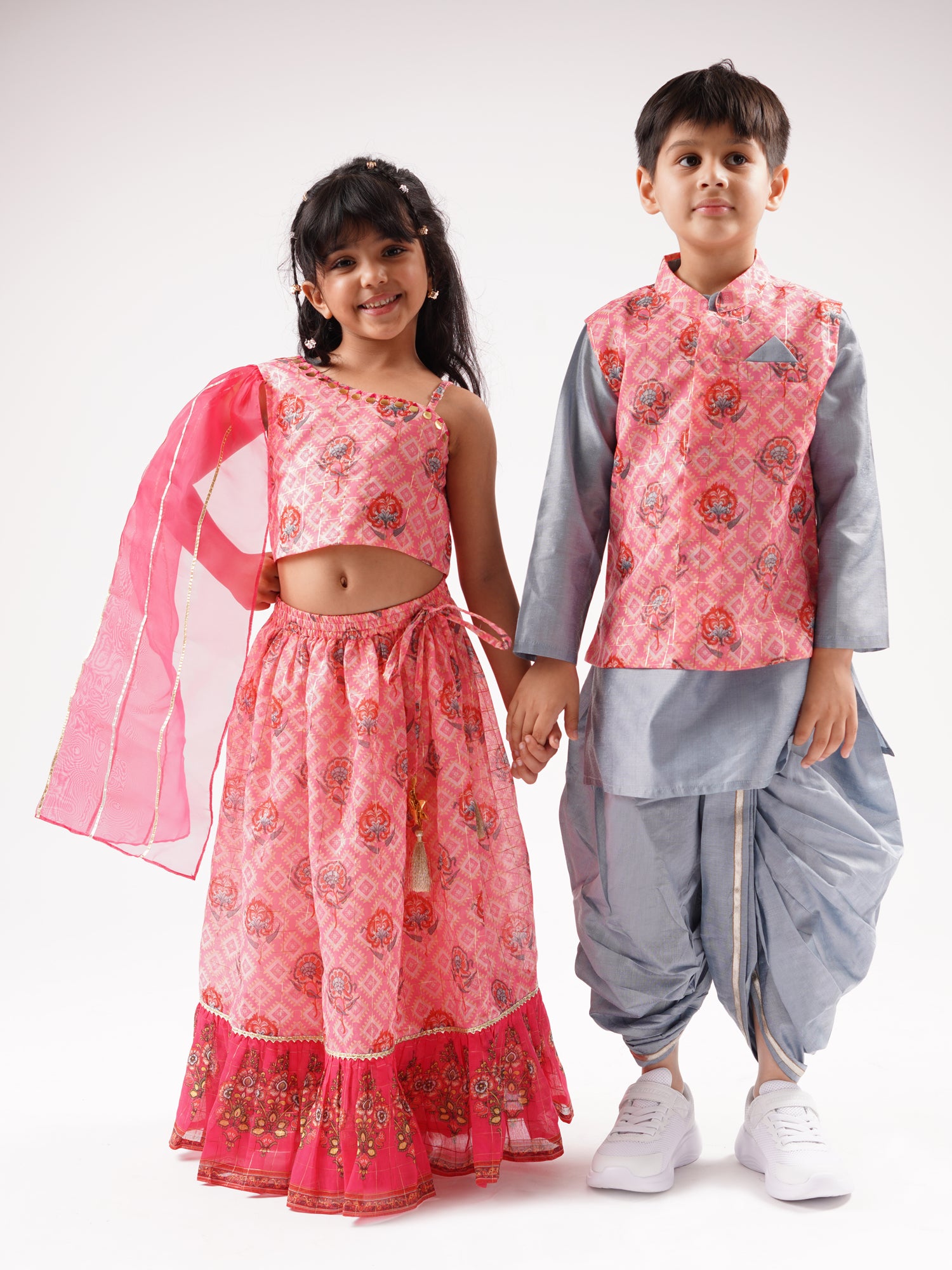Raangoli Girls Pink Embroidered Lehanga Choli Set