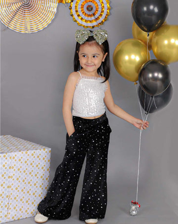 Girls Coord sets, Stylish Sequence spaghetti Top with Glitter Star print Velvet Pants