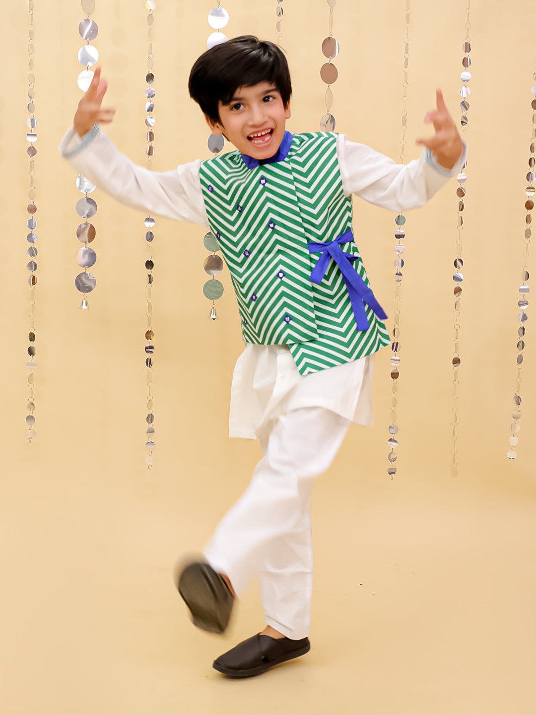 Shor-Gul White Kurta Pyjama with Green Jacket Set For Boys