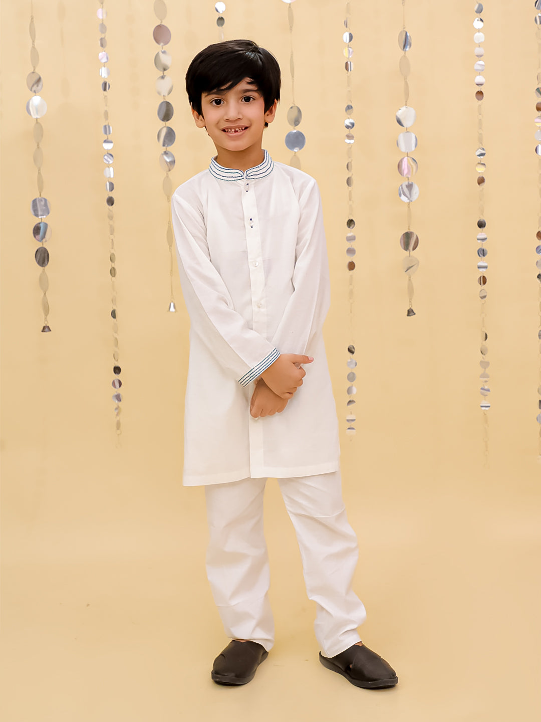 Shor-Gul White Kurta Pyjama Set For Boys