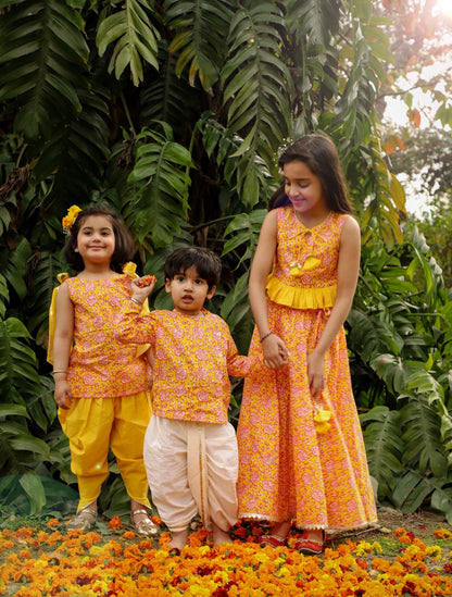Girls Stylish Folklore printed Ghaghara choli set